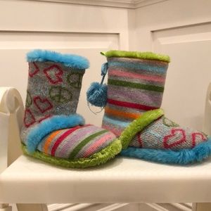 Little Miss Matched furry slippers. Girls size 2.5